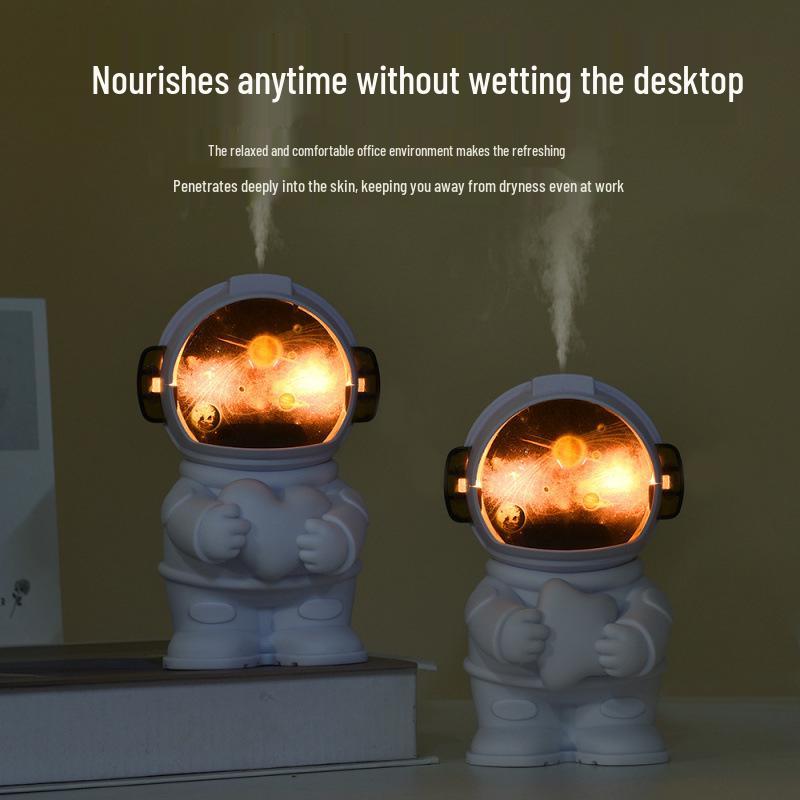 Starry Sky USB Astronaut Humidifier - Mini Desktop Air Humidifier and Light 2025