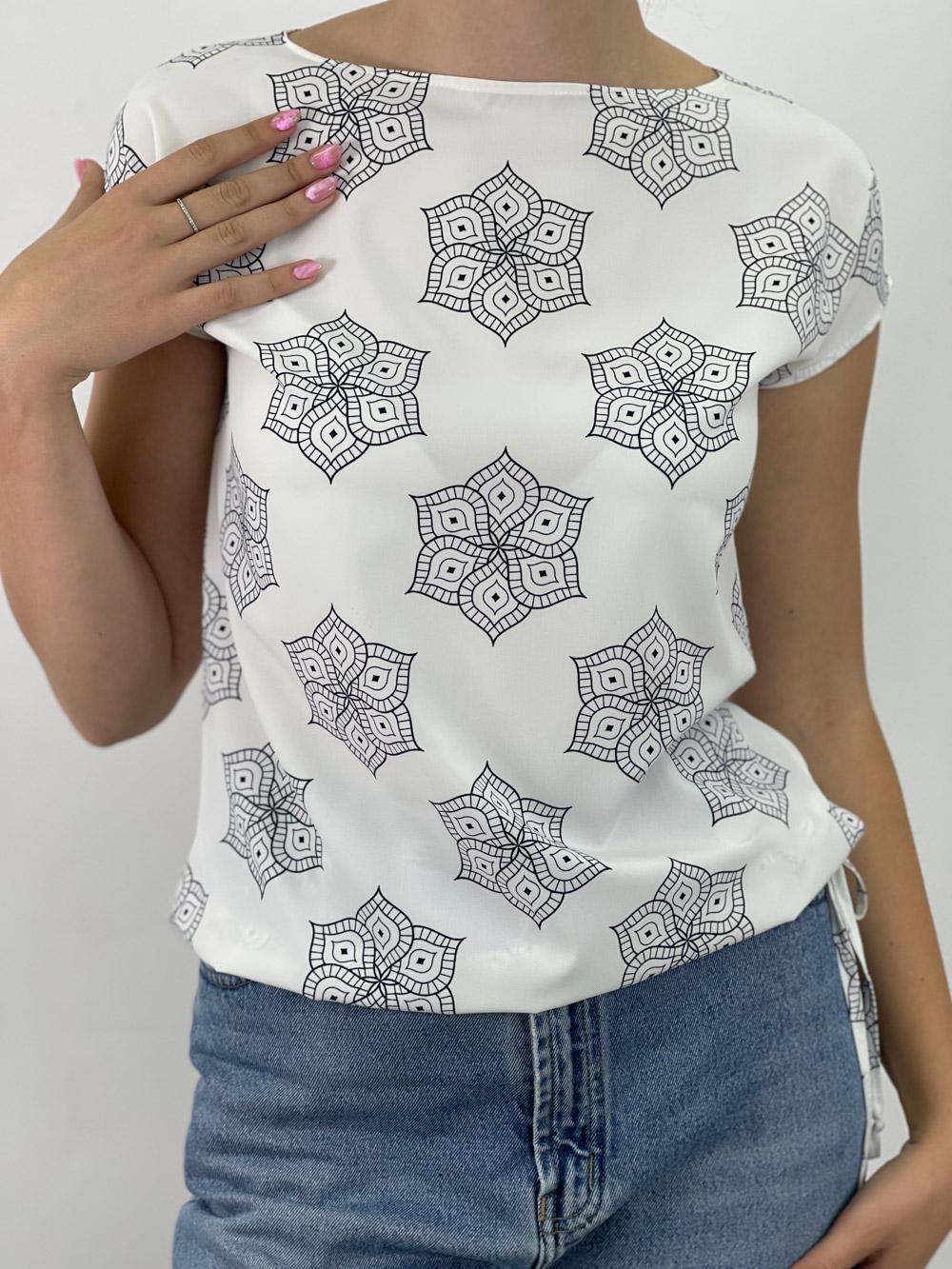 

Блузка зі шнурком SOFT Inedit 0110 XL білий