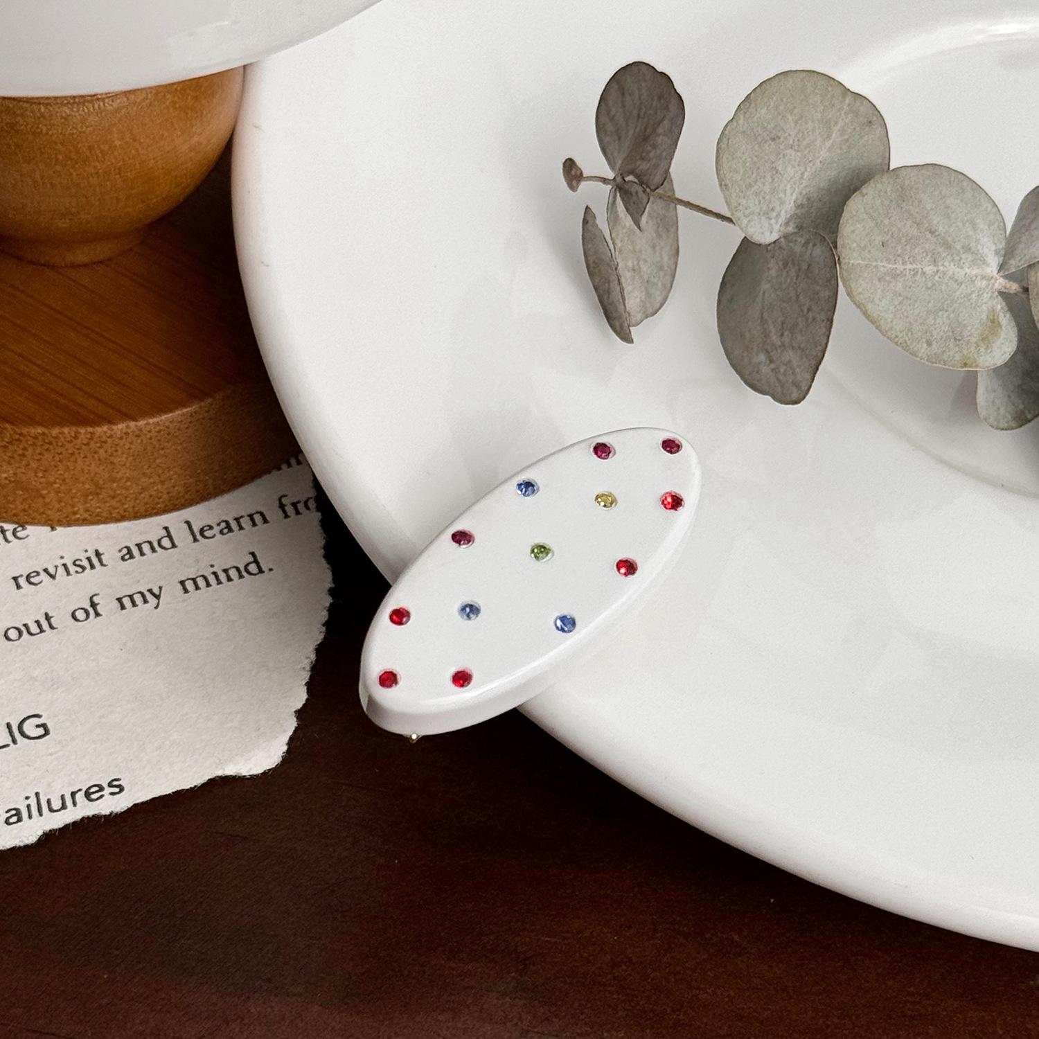 

Chic Hair Mini Clips In Candy Colors Featuring Exquisite Rhinestone Accents For Women Stylish White4cm