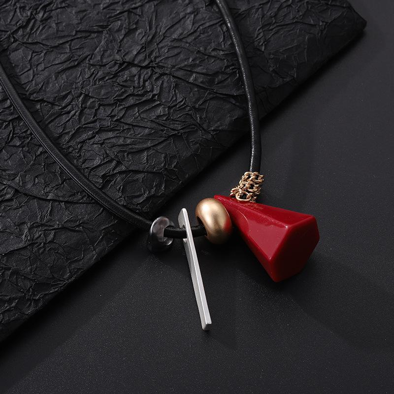 Exquisite Geometric Alloy Fashion Personality Versatile Ladies Clavicle Chain