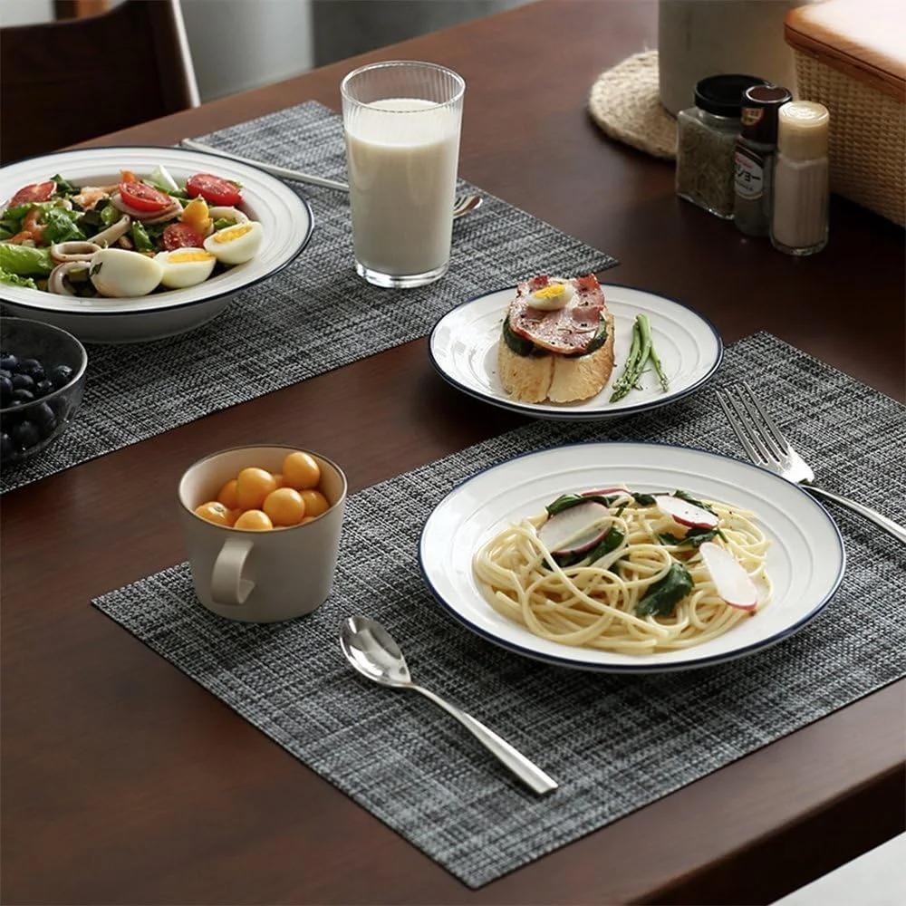 2 PCs Washable Vinyl PVC Placemat, Non-Slip Placemats, Heat Resistant Place Mats, Gray Placemats