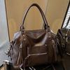 Large capacity retro shoulder tote bag autumn new commuter oblique span bag portable underarm bag