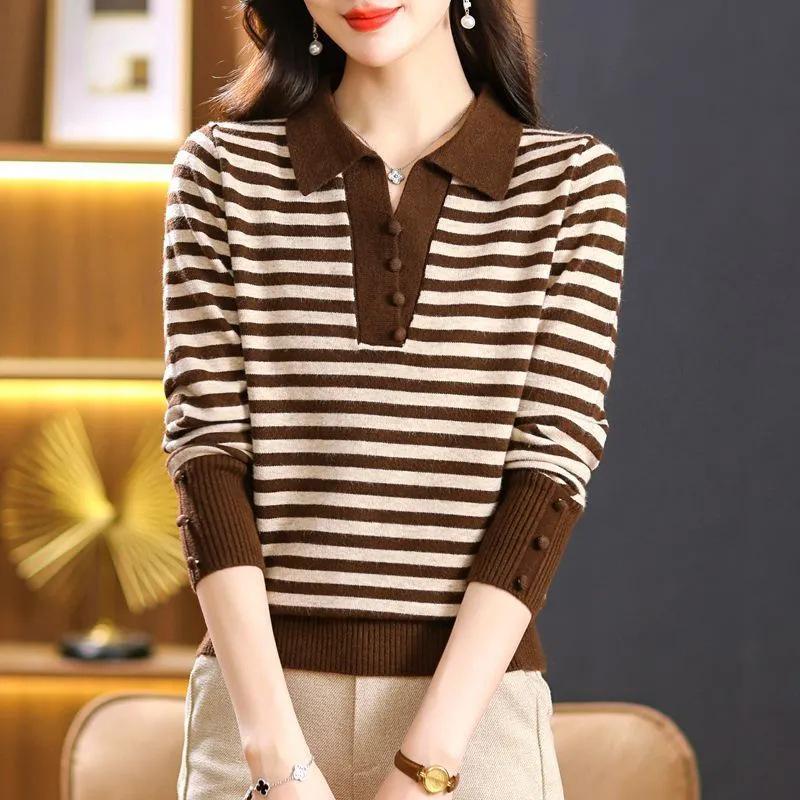 Stylish Women's Lapel Knit Sweater - Spring/Autumn Short Pullover for Middle-aged