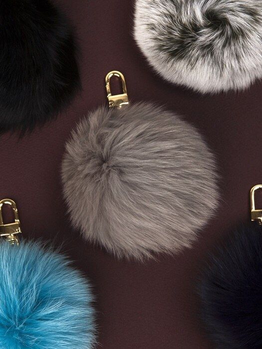 

ITSBAG FOX FUR POMPOM charm 13 color Snow Khaki