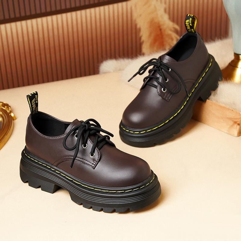 

Натуральна шкіра плоскі для жіночого взуття Хуейчжоу виноград мати та ж платформа лофери внутрішнє збільшення висоти зима нові маленькі шкіряні туфлі 40 коричневий