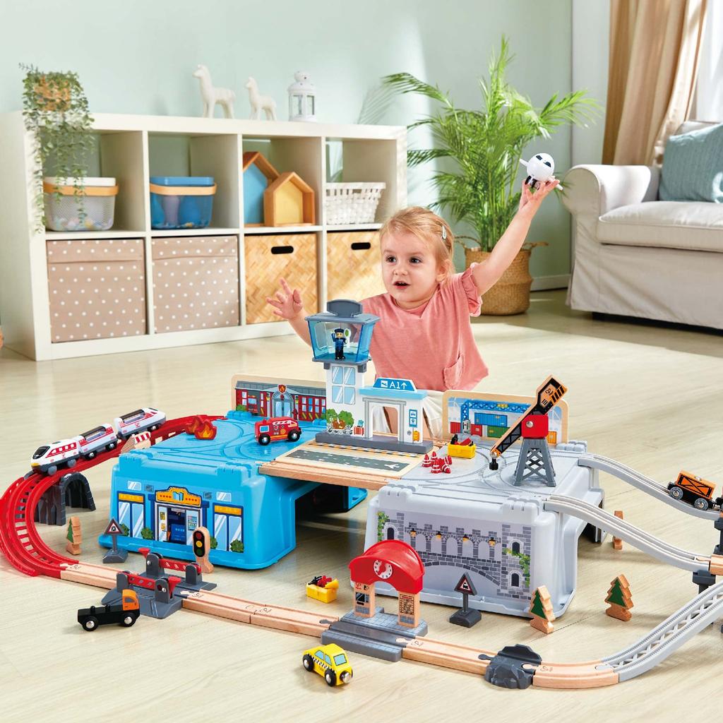 Hape Megacity Box Rail Set E3773
