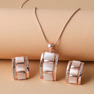 Ladies Fashion Necklace & Earrings Jewelry Set Rhinestone Imitation Gemstone Pendant Stud Earrings Set Party Gift