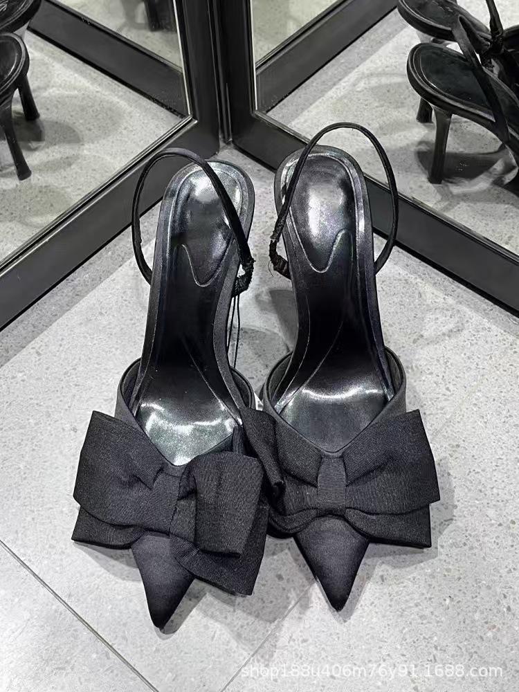 

2025 new celebrity pointed black bow banquet women s beautiful sandals empty bag head women s single shoes 34