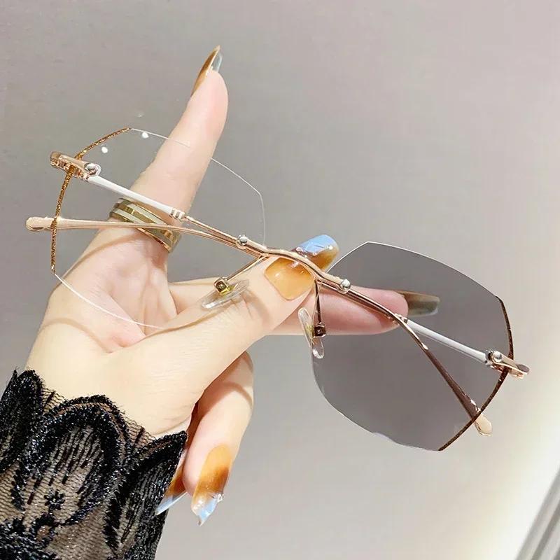 Neutral Fashion Rimless Photochromic Myopia Glasses Fashionable Temperament High-Definition Blocking Blue Light Myopia Glasses