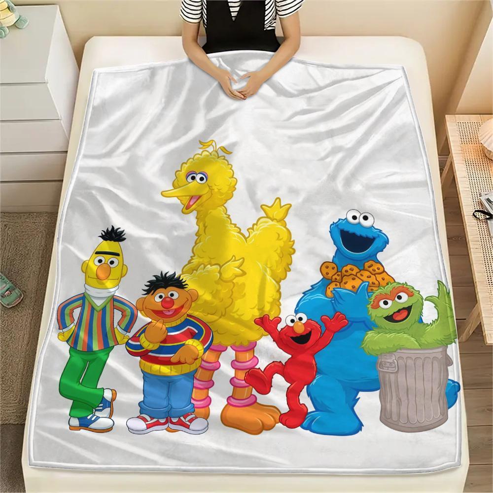 Sesame Street2 Flannel Blanket, High quality Comfortable for All Seasons, Home Decor, Warmth and Comfort