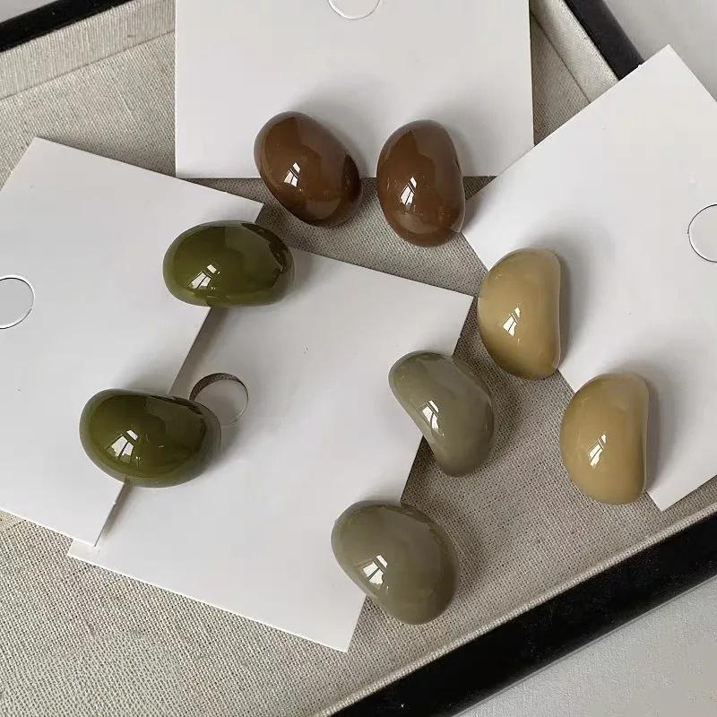 Vintage Geometric Oval Stud Earrings for Women Personality Resin Earring Female Melard Ear Jewelry Party Gifts