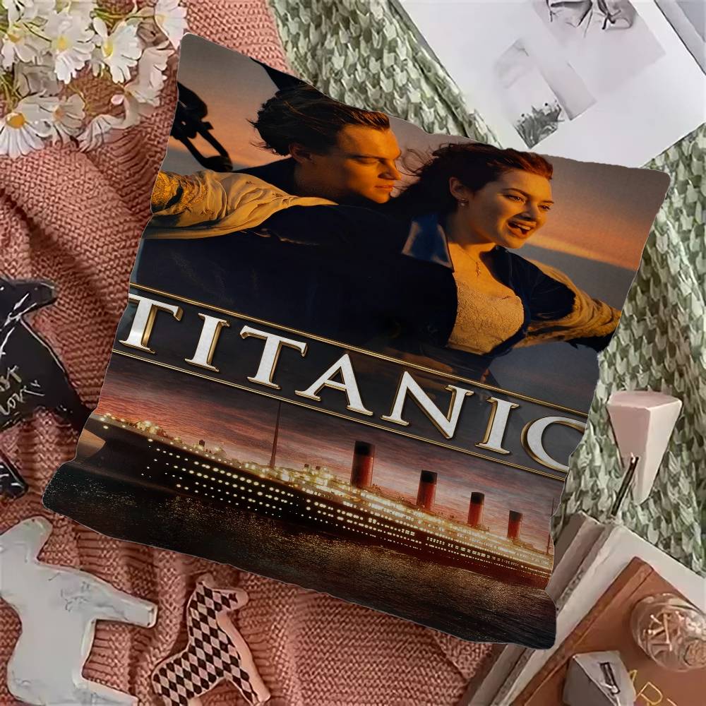 Titanic Movie Poster Classic Romantic Love Maple Design Cushion Cover Happy Autumn Harvest Decor Holiday Decorati Pillow Cover