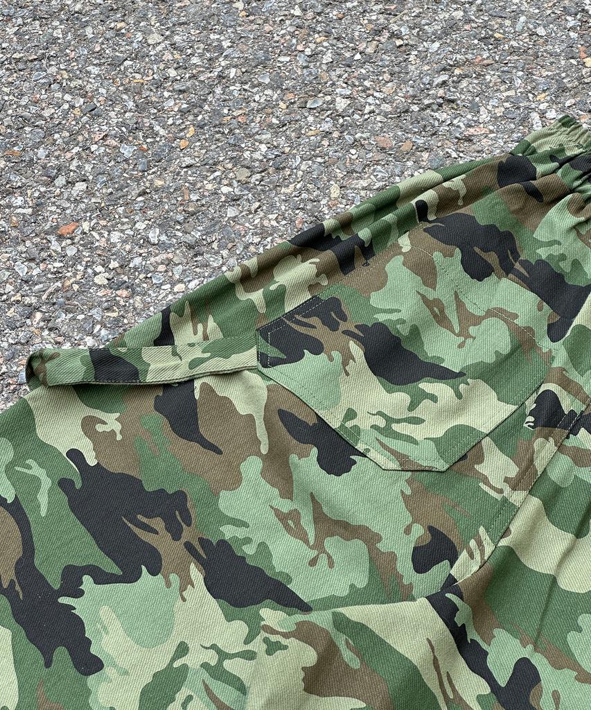 SLOW RECORD HOUSE Carpenter Bermuda Wide Camo Pants_Green