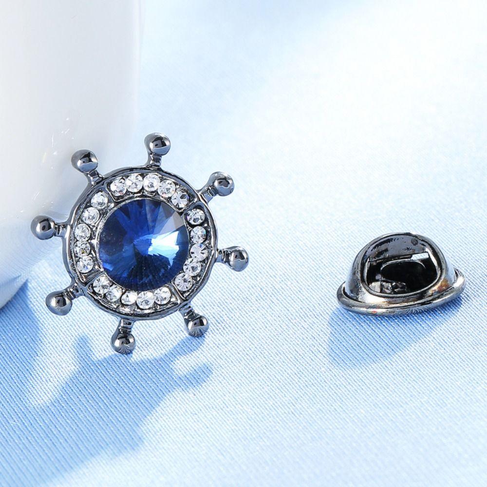 Crystal Rudder Collar Brooch Zinc Zinc Alloy  Elegant   Birthday Gift
