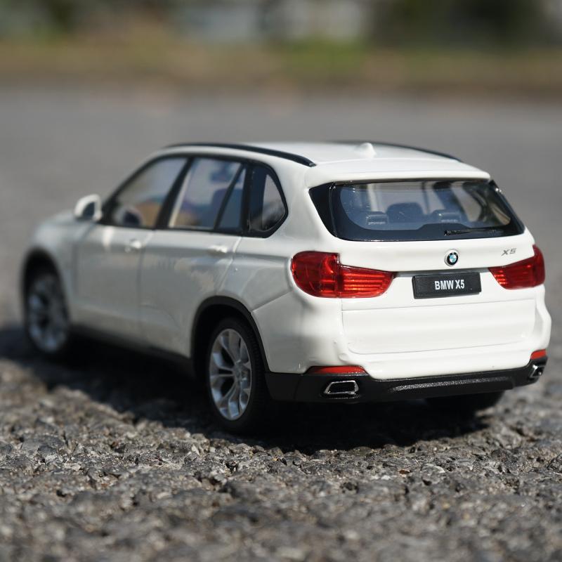 WELLY 1/24 BMW X5 SUV Off-Road Vehicle Alloy Scale Car Model Diecast Metal Static Collection Children Toy Car Vehicles Gifts