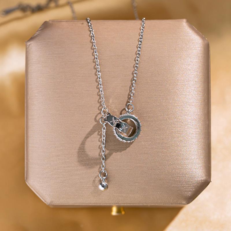 Golden Luxury Diamond Titanium Steel Necklace Women Fashion Slim Waist H Pendant Collarbone Chain