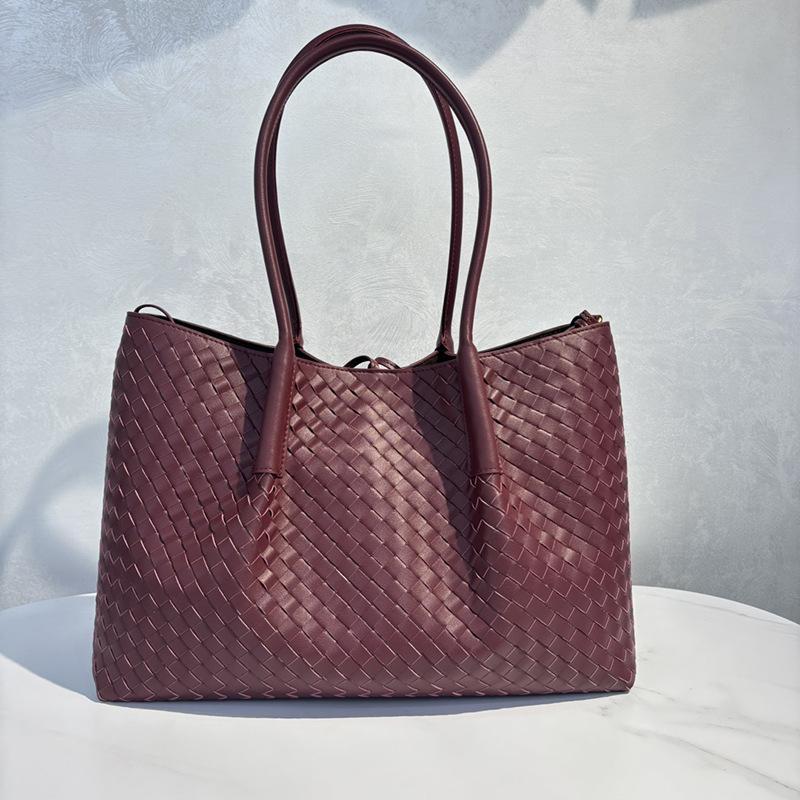 Handcrafted High-end Woven Bag French Casual Hand Bag Shoulder Crossbody Women's Bag Tote Bag