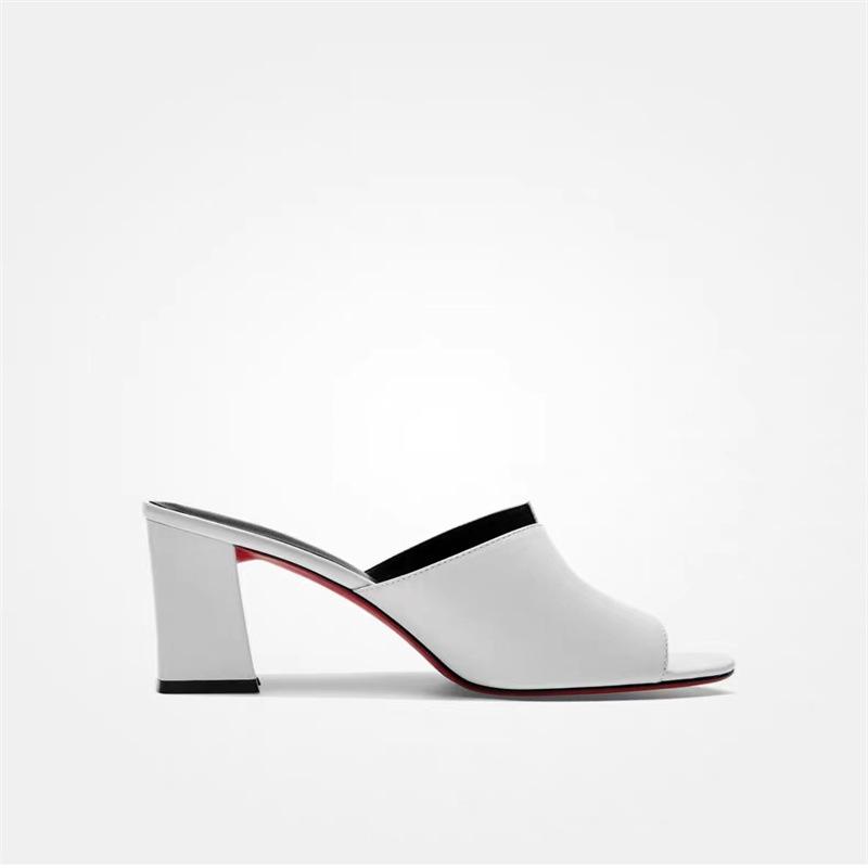 2025 Summer Casual Outer Wear Women's Cool Slippers European and American Simple Thick Heel Fish Mouth Women's High Heel One-word Drag Foreign Trade