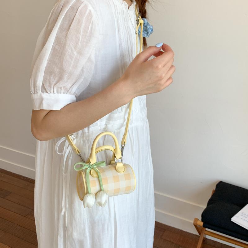 Niche bag women's new summer fashion plaid messenger bag cylinder bag