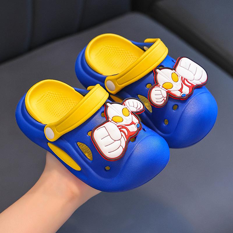 

Ultraman children s clogs for summer, boys indoor non-slip cartoon sandals, suitable for outdoor wear, beach closed-toe sandals for toddlers and 18-19Inner Length12.5CM синий