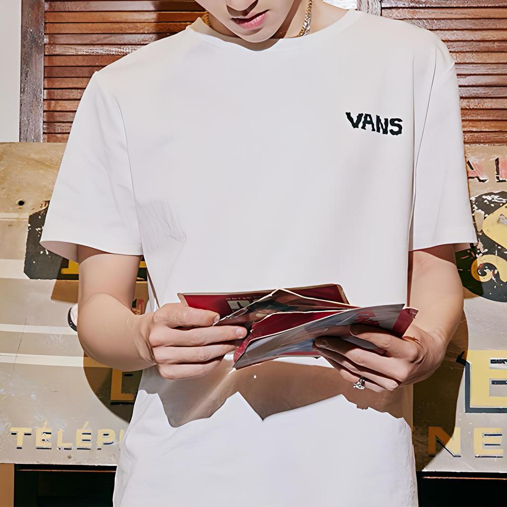 Vans Smiley Face Light Bulb Logo Printed American Vintage Crew Neck Short Sleeve T-Shirt Unisex Tops White VN000909WHT