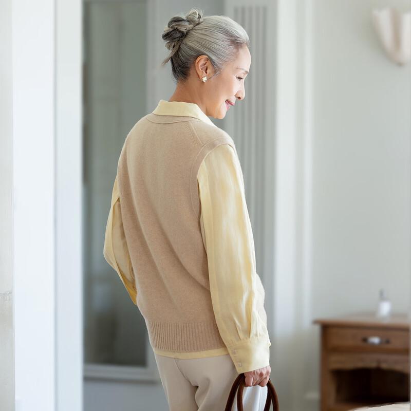 Women's 100% Cashmere V-Neck Knit Vest