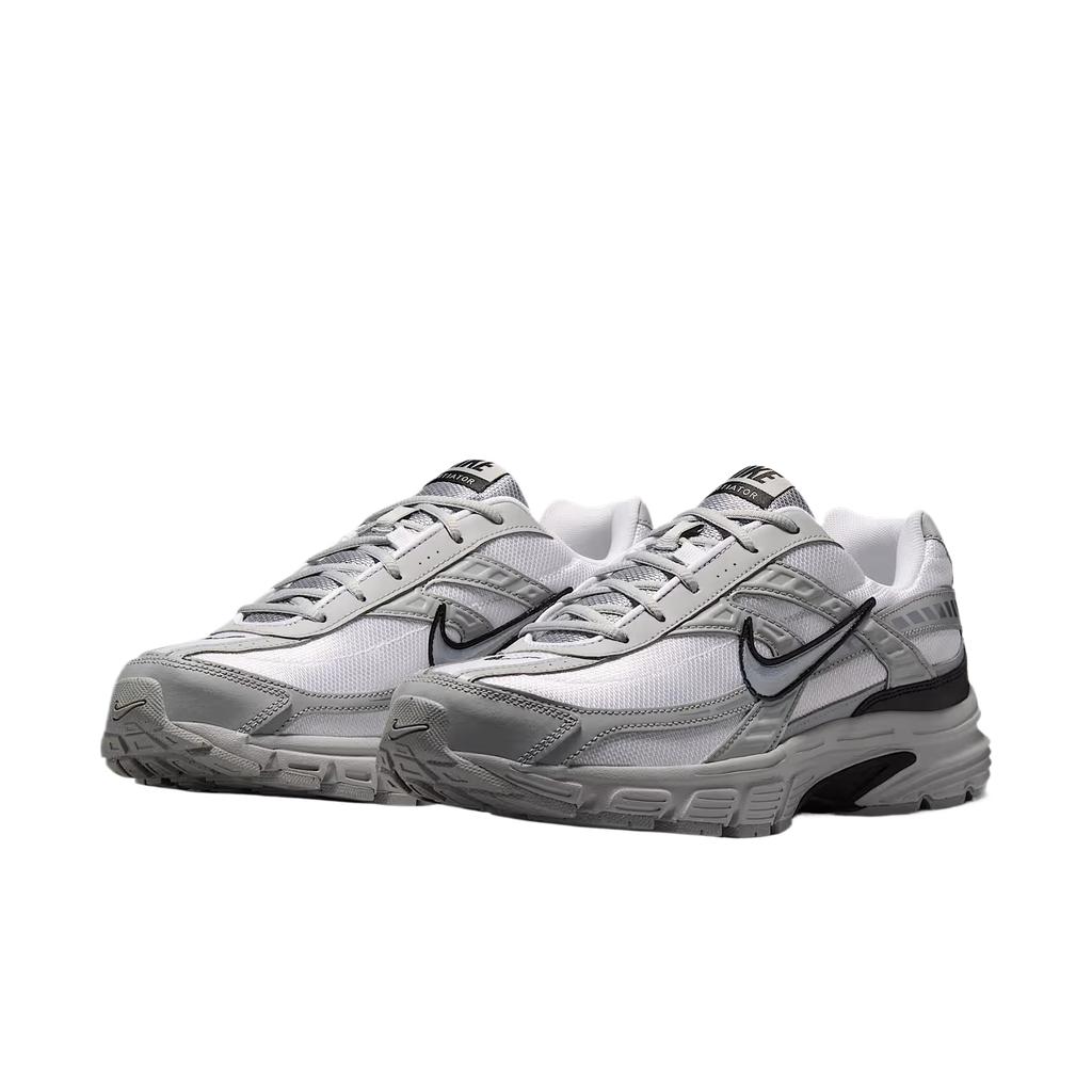 Nike נעלי סניקרס לגברים עם ריפוד נוח, תמיכה רכה ונושמת, גזרה נמוכה, בסגנון "אבא" 394055-105