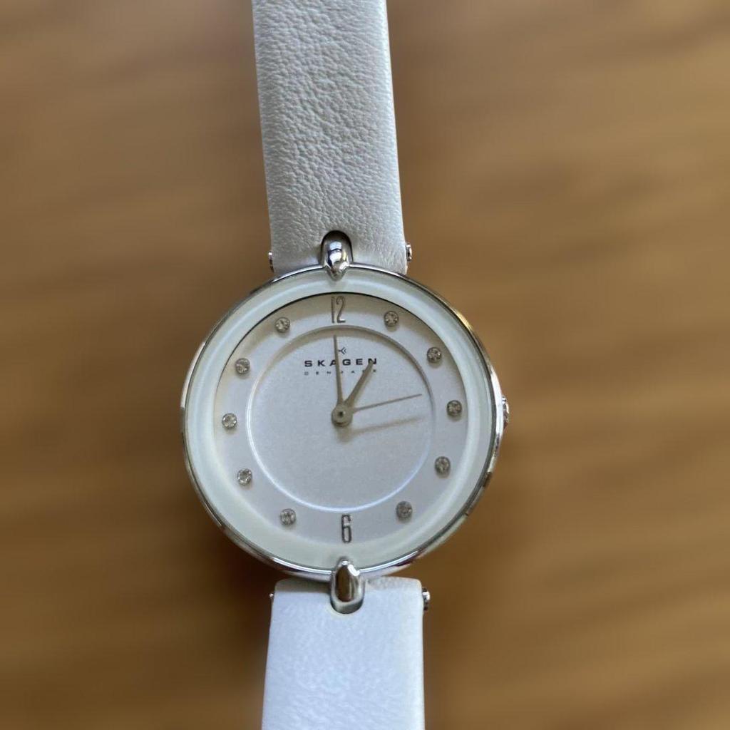 Used SKAGEN watch white