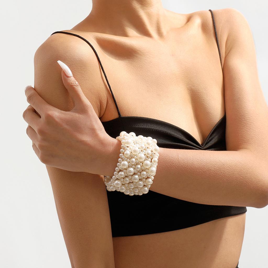 Elegant Geometric Minimalist Bracelet Multi Row Elastic Wide Pearl Creative Internet Celebrity Fashion Bracelet For Women