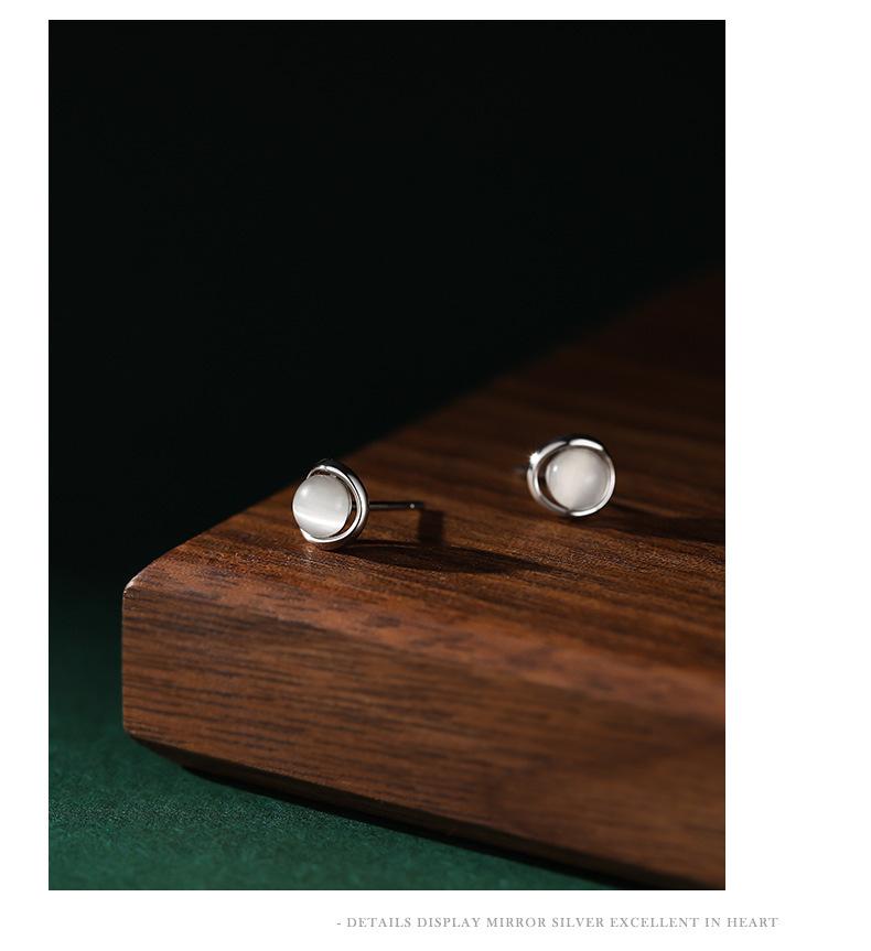 

Серьги-пусеты Кошачий глаз из чистого серебра 999 пробы, тренд 2025 года, женская легкая роскошь высокого класса, удобны для сна.