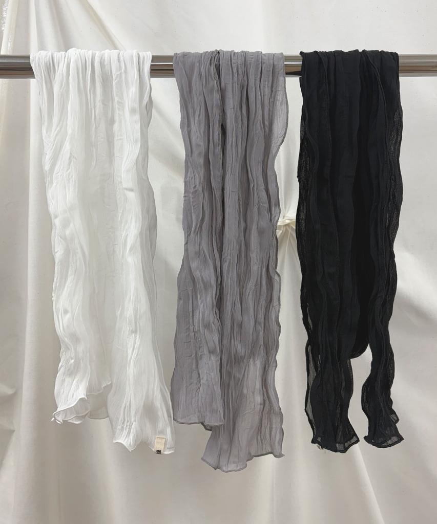DELIDI Wind Pleated Scarf (3 Colors) + Gift Wrapping