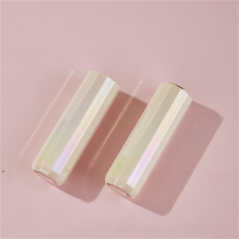 3.5ml Iridescent Press-Type Lipstick Tube, Empty Refillable Lip Balm Container, Snap Closure Cosmetic Packaging