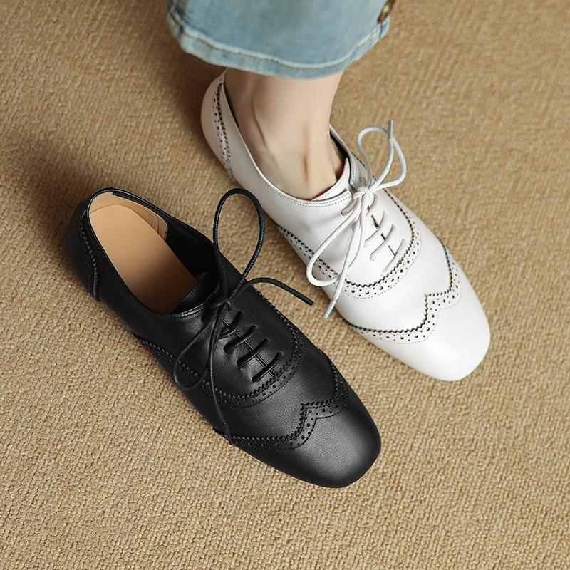 Fashion Women's New Spring and Autumn Square Headed Genuine Leather Carved Lace Up Customized Large Low Heel Blake Single Shoes