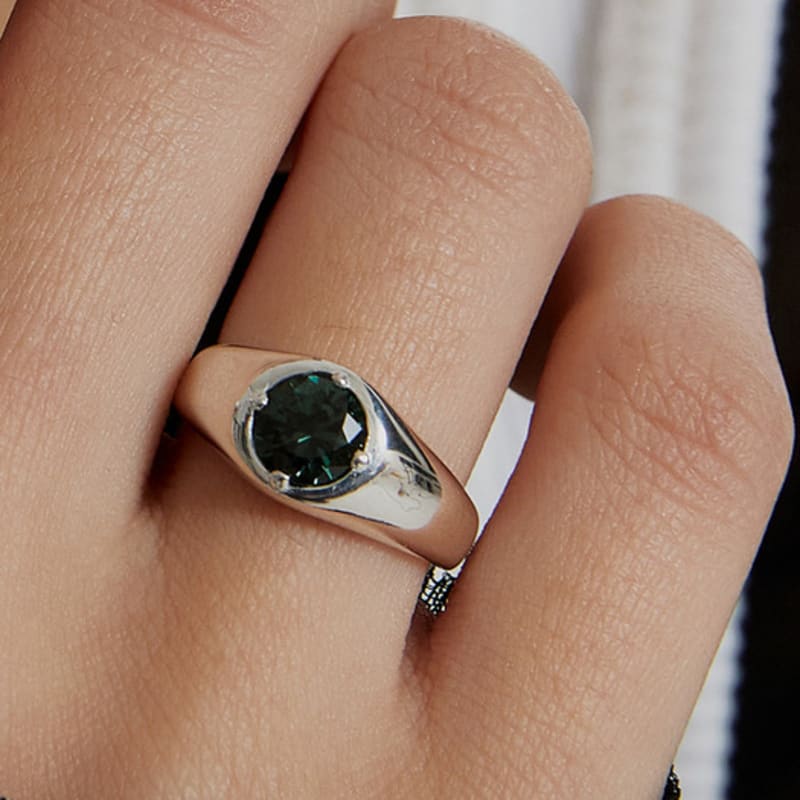 Invisible collage GREEN STAR RING