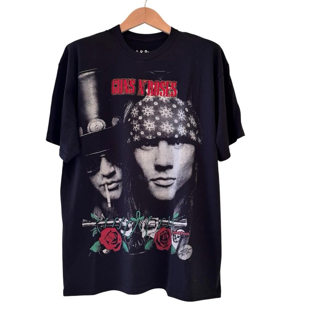 

Remake Guns and Roses Axel Rose Embroidered short sleeve black shirt KV39191 Unisex T-Shirt XXXL