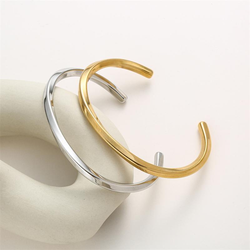 Waterproof C-shaped Twisted Open Bangle&Bracelet for Women Classic OL Couple Bangle Party Jewelry Gifts
