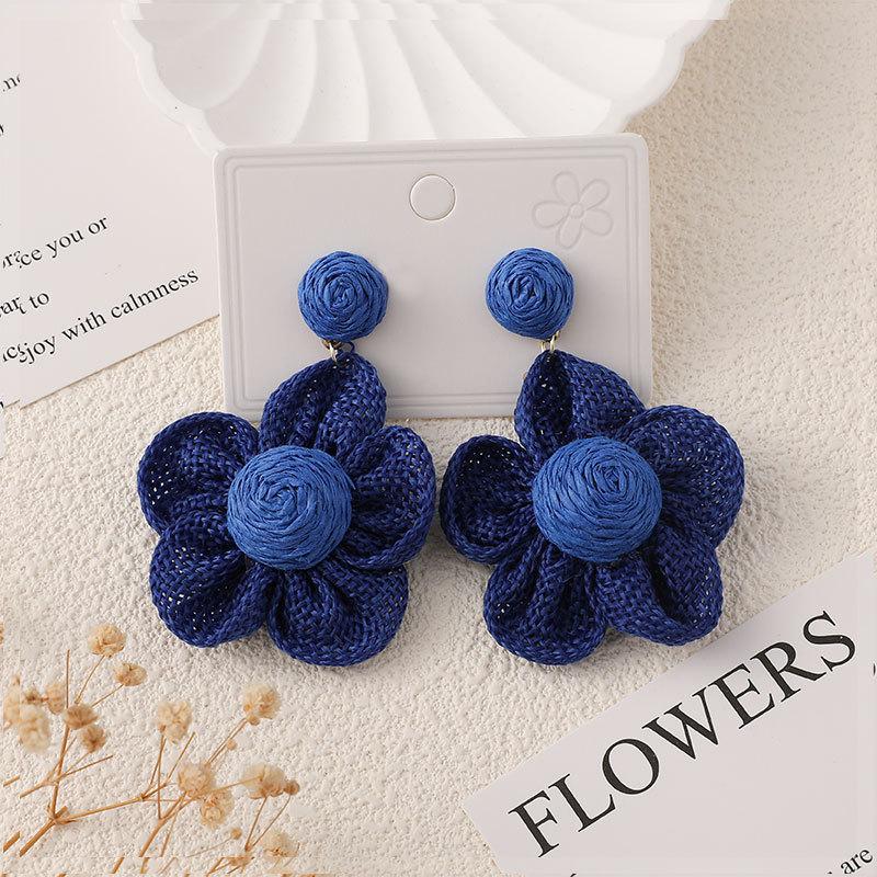 Five-Petal Flower Earrings, High-End Hand-Woven Raffia Earrings, Fashion Vacation Style.