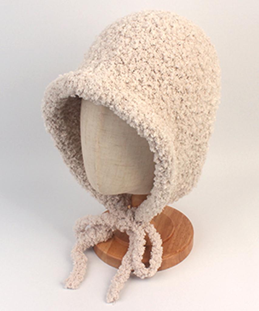 Yunibeosyeolkemiseuteuli Fleece Beige Bonnet Hat