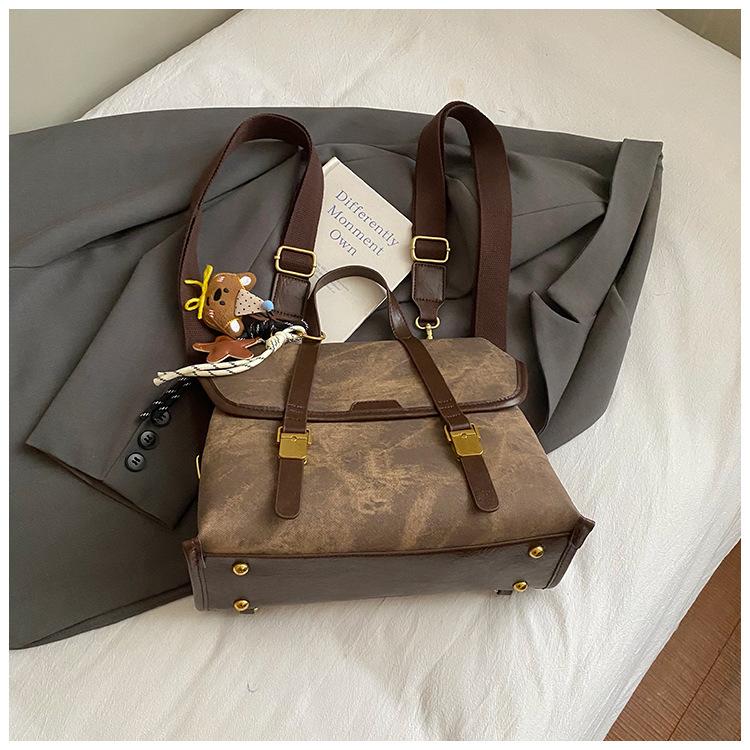 Large Capacity Bag Women's Autumn New Retro Matte Handbag Commuter Bag Single Shoulder Crossbody Double Shoulder Women's Bag