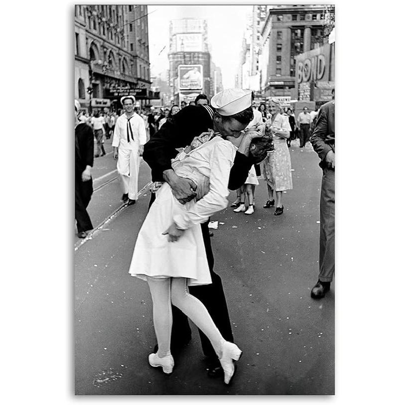 EMH Sailor Kissing Nurse In Times Square Poster Decorative Painting Canvas Wall Art Living Room Posters Bedroom Painting 16x24inch(40x60cm) 24L x 16W