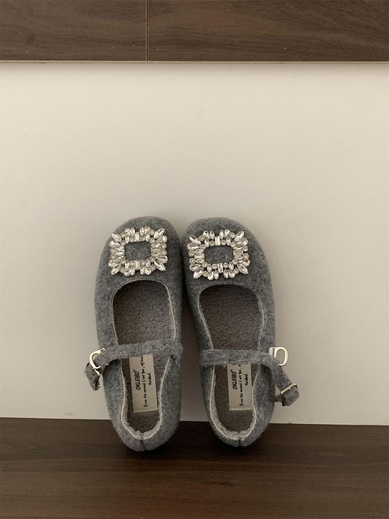 French retro flat-bottomed rhinestone single shoes women's spring new Korean version temperament late evening breeze fairy low-heeled Mary Jane shoes