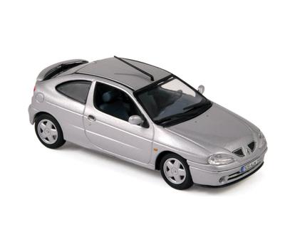 Norev Renault Megane Coupe 2001 Zilver Afgewerkt Product 1/43