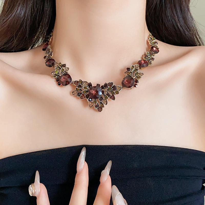 FYUAN Vintage Blatt Halskette Ohrringe für Damen Braune Kristallohrringe Bankett Hochzeiten Schmucksets