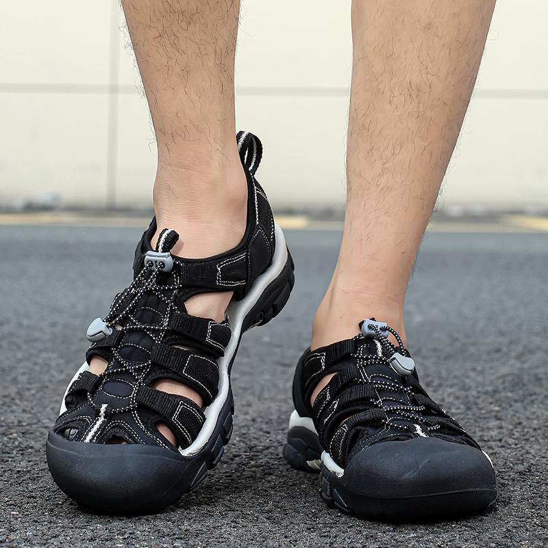 Fashion Summer Men Comfortable Soft Bottom Sports Sandals Outdoor Men Fashion Brand Head Layer Cowhide Breathable Non Slip Beach Shoes