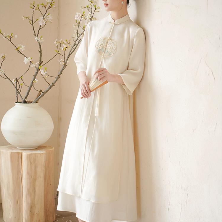 Women's Elegant Embroidered Zen Tea Ceremony Dress - Summer 2026 Chinese Style Flowing Fairy Qipao