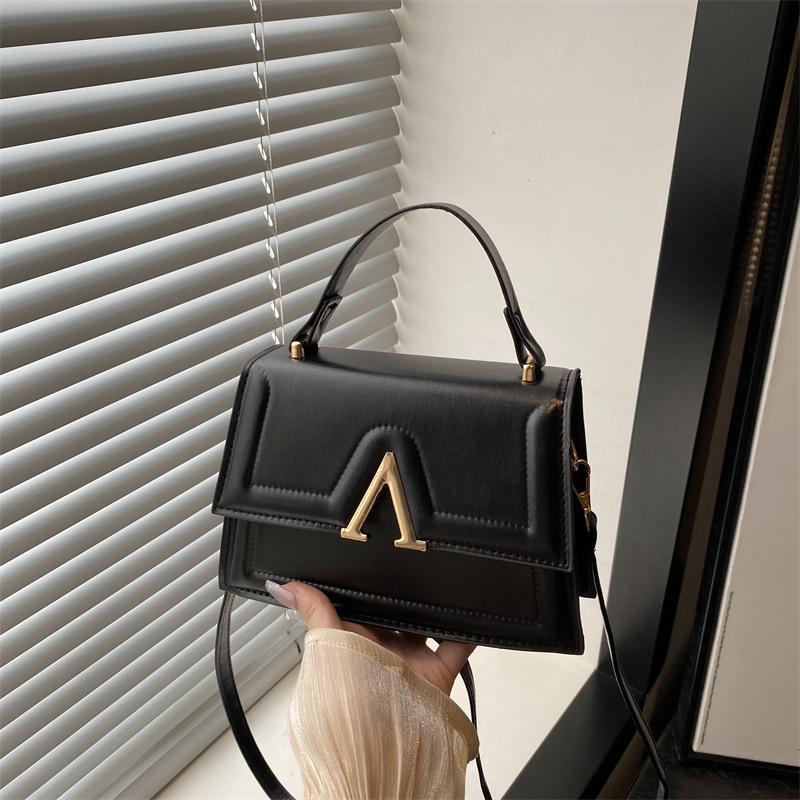 Niche Shoulder Bag New Casual Trend Fashion Handbag Personalized Trendy Messenger Bag