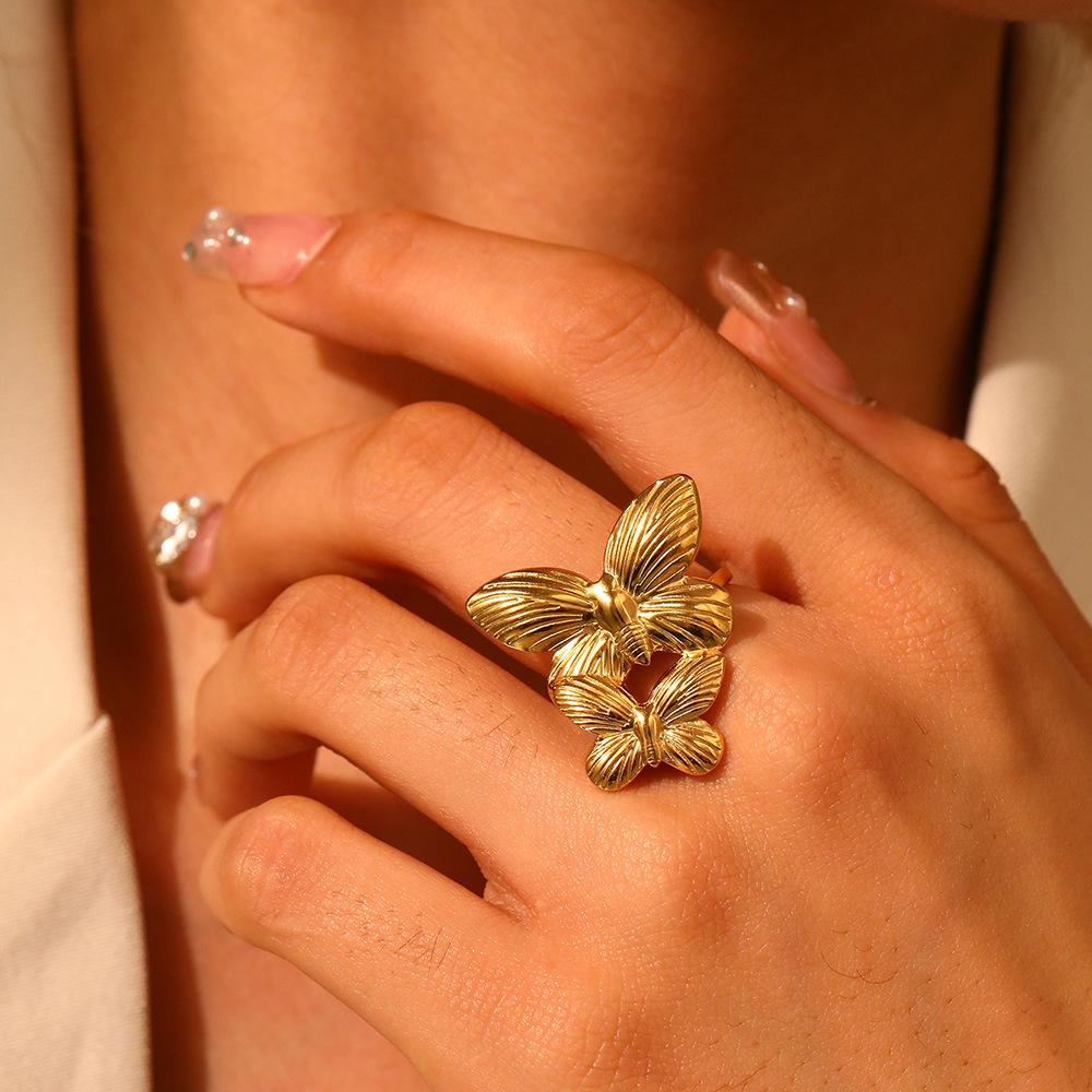 Stainless Steel Exaggerated Texture Rings for Women Vintage Open Flower Butterfly Round Heart Finger Ring Hiphop Party Jewelry