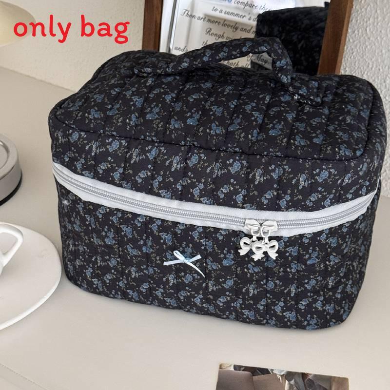 Floral Cotton Makeup Bag With Breathable Design For Daily Use