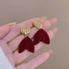 2023 Elegant French Retro Fishtail Earrings - Versatile High-Class Studs