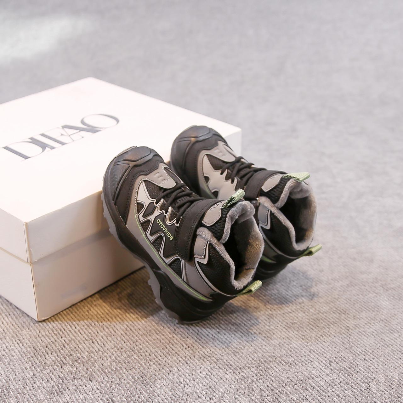 Winter 2025 Kids  High-Top Sports Shoes - Boys  Warm Velvety Sneakers & Girls  Soft Non-Slip Cotton Soles. 27 чёрный